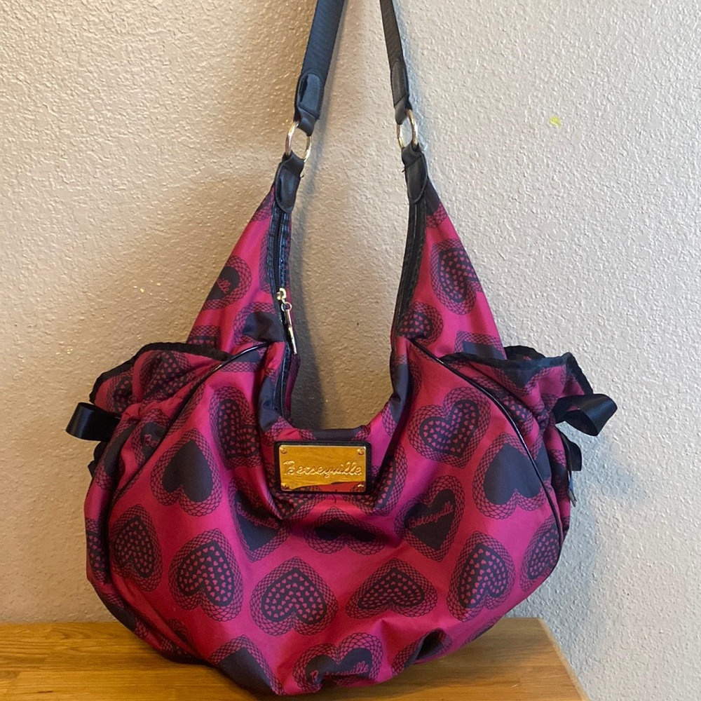 Betseyville Pink/Black/Gold Hearts Bows Shoulder Bag